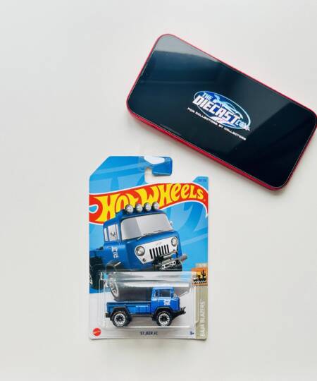 IMPORTED - 1957 Jeep FC - International Long Card - Blister Crack