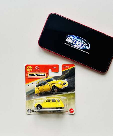 IMPORTED - 1970 Citroën 2CV - International Short Card