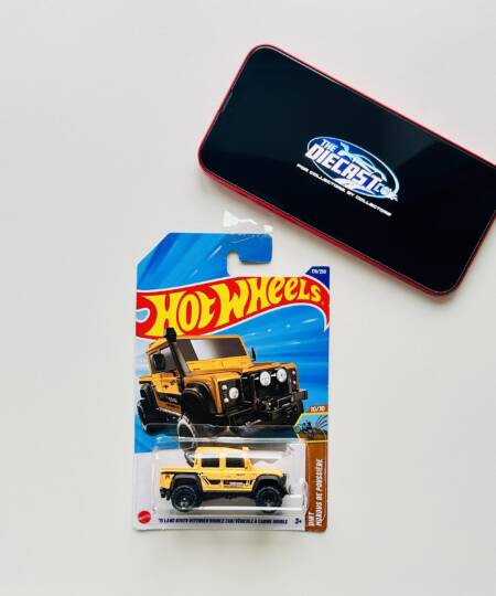 IMPORTED - 2015 Land Rover Defender Double Cab (Yellow) - International Long Card