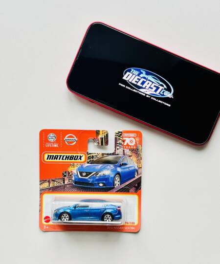 IMPORTED - 2016 Nissan Sentra (Blue) - International Short Card