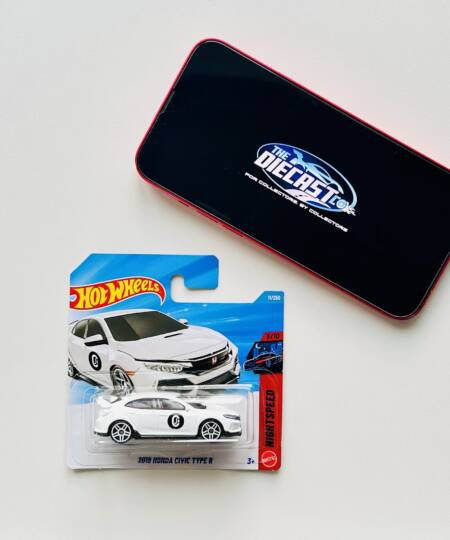 IMPORTED - 2018 Honda Civic Type R (White) - International Short Card