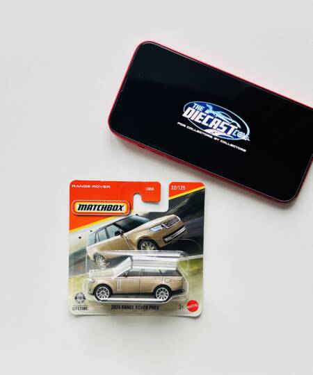 IMPORTED - 2024 Range Rover PHEV (Gold) - International Short Card