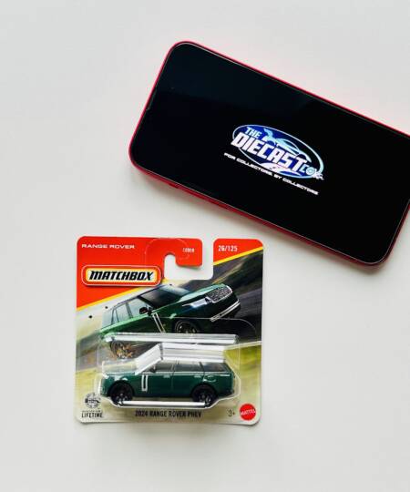 IMPORTED - 2024 Range Rover PHEV (Green) - International Short Card