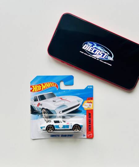 IMPORTED - Chevrolet Corvette Grand Sport - International Short Card