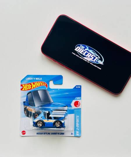 IMPORTED - Nissan Skyline 2000 GT-R (LBWK) Tooned - International Short Card