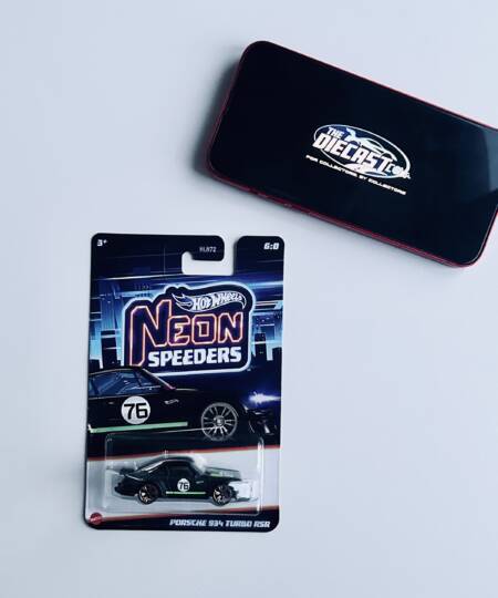 IMPORTED - Porsche 934 Turbo RSR – Neon Speeders