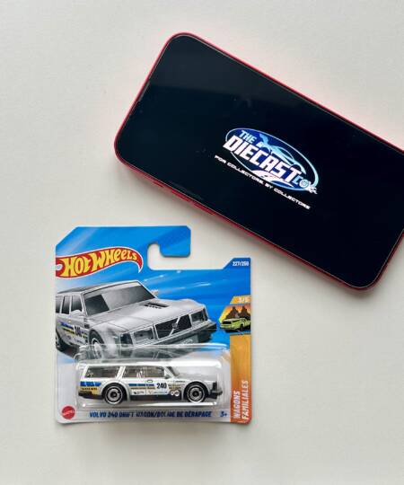 IMPORTED - Volvo 240 Drift Wagon (Zamac) - International Short Card