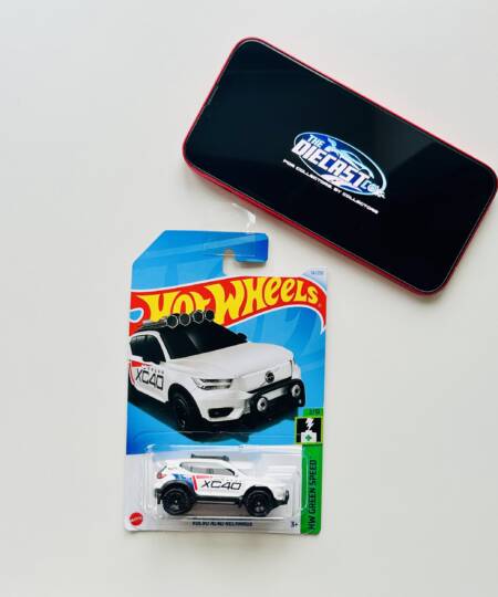 IMPORTED - Volvo XC40 Recharge - International Long Card