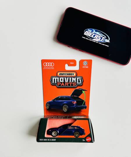 IMPORTED - 2023 Audi RS 6 Avant - Moving Parts