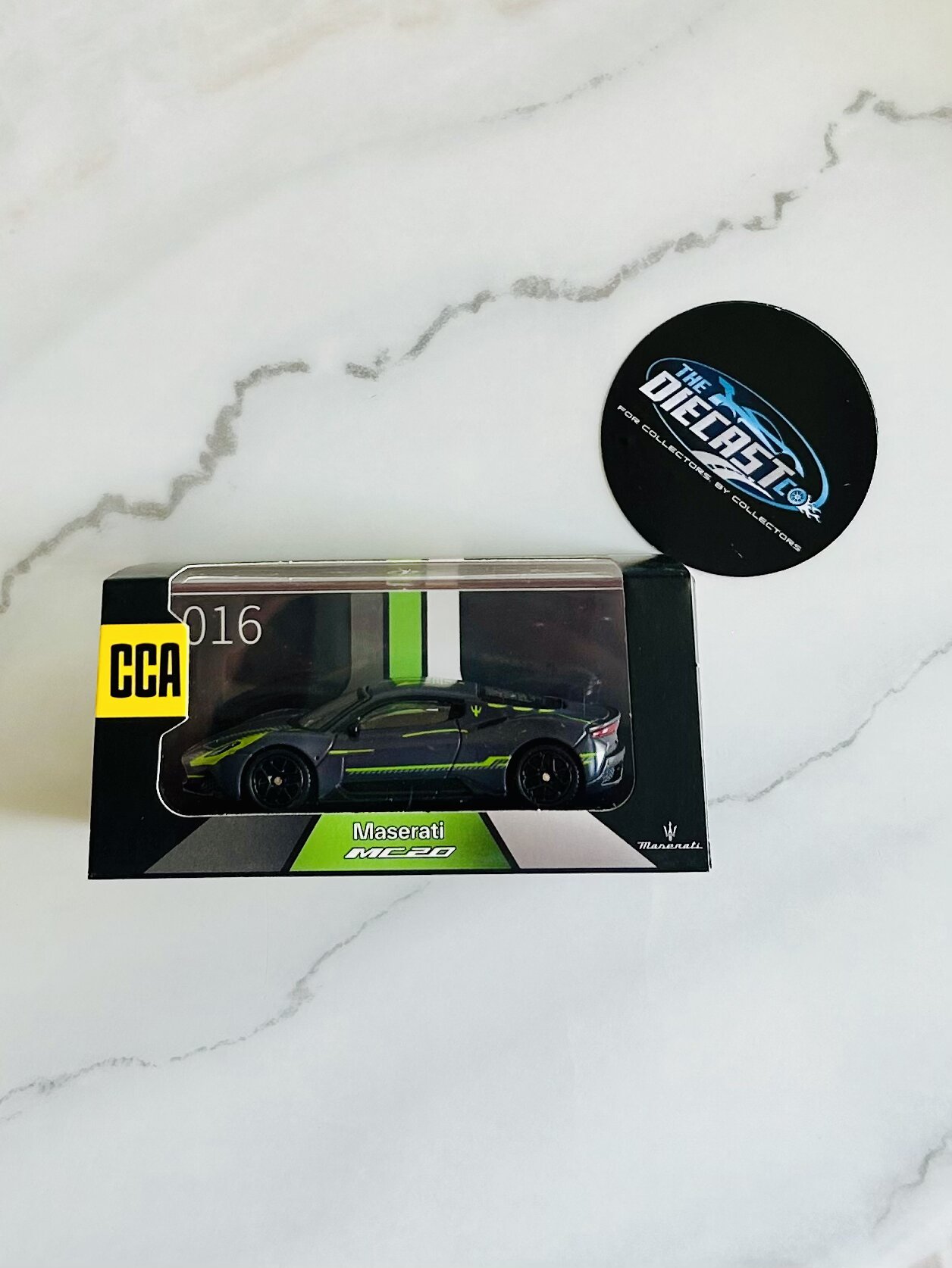 IMPORTED - Maserati MC20 - Acrylic Case