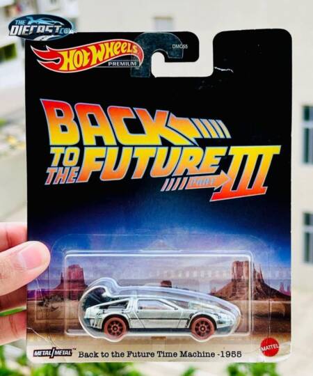 IMPORTED - Back to the Future Time Machine - 1955 - Pop Culture - Creased & Tiny Tear on Top