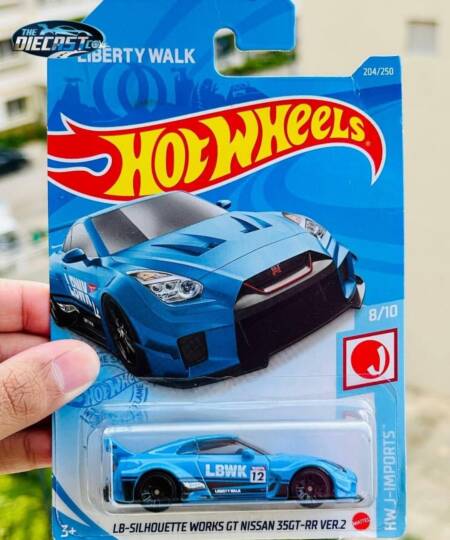 IMPORTED - LB-Silhouette Works GT Nissan 35GT-RR VER.2 - International Long Card (Creased/Bent Card)