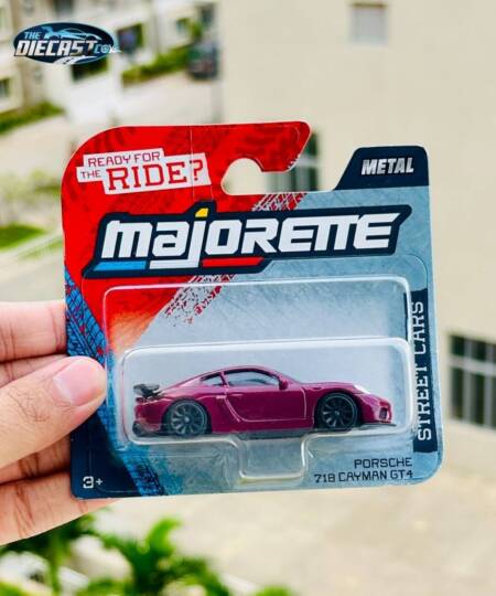 Porsche 718 Cayman GT4 - Basic Cars